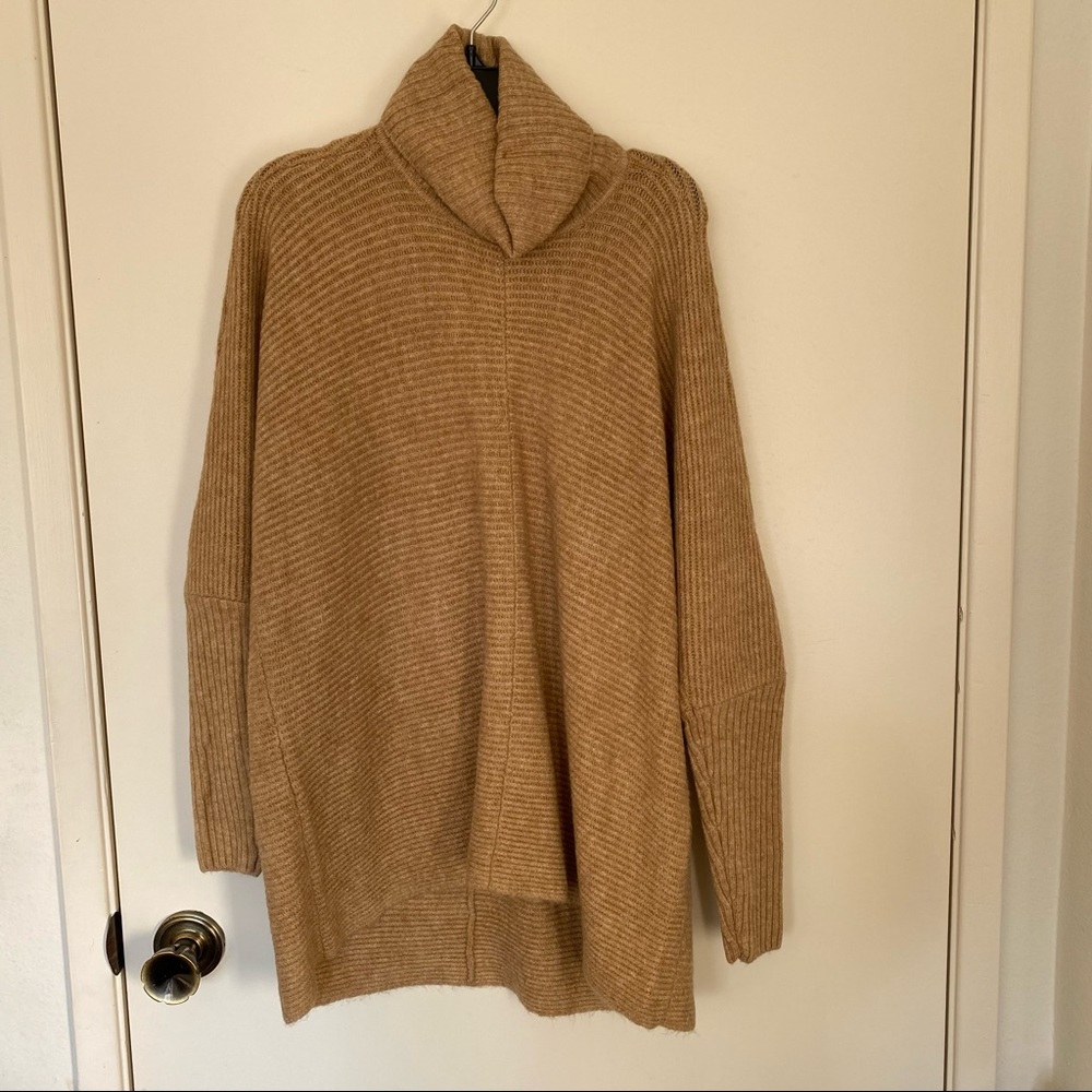 Vince Camuto long sleeve turtleneck sweater in size XS for women